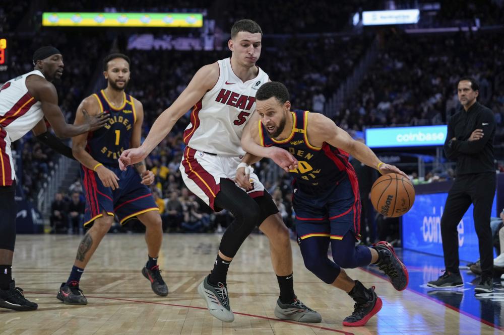 精彩的扣杀 精彩的扣杀