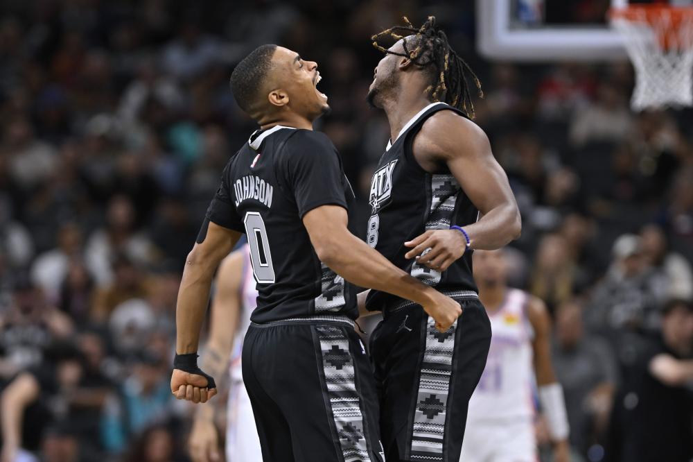 更是其他球 更是其他球