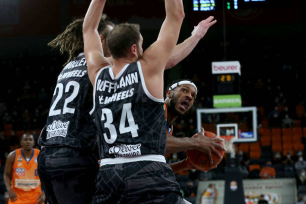 国际上许多 国际上许多