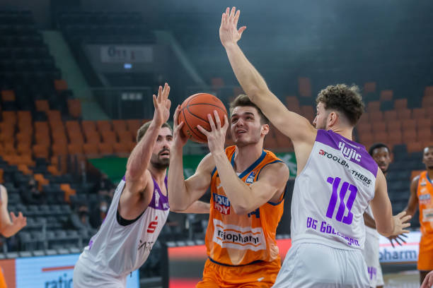 上更充分 上更充分